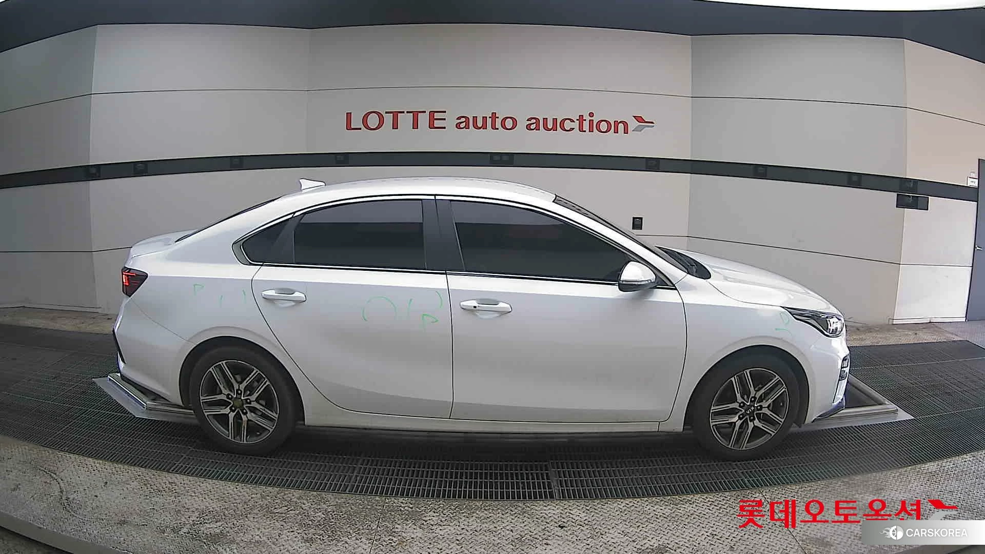 Kia K3 id 3882153 из Кореи 23