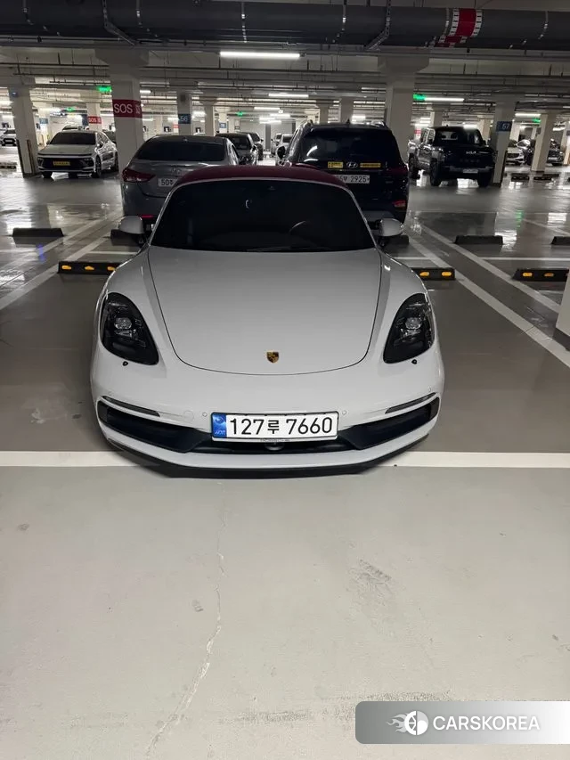 Porsche 718 Boxster 2022 Серебристо-серый из Кореи, фото 3