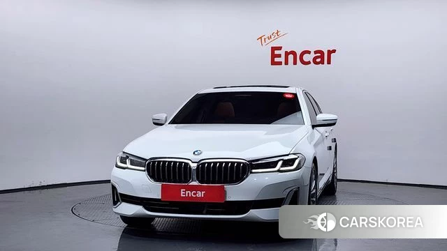 BMW 5 Series (G30) id 3884016 из Кореи 13