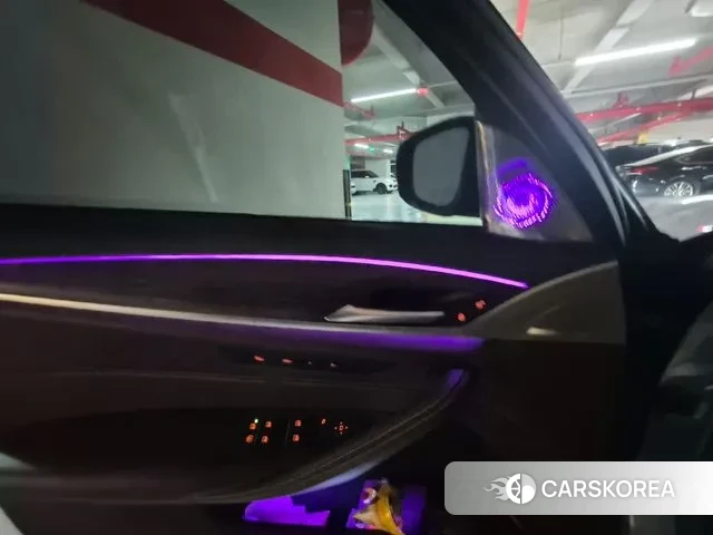 BMW 5 Series (G30) id 3733696 из Кореи 11