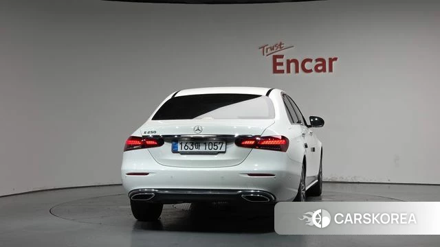 Mercedes-Benz E-Class W213 id 4619661 из Кореи 23