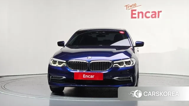 BMW 5 Series (G30) id 3391112 из Кореи 13