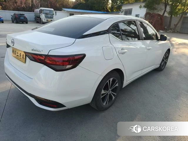 Nissan Xuan Yi 2024 Белый из Китая, фото 3
