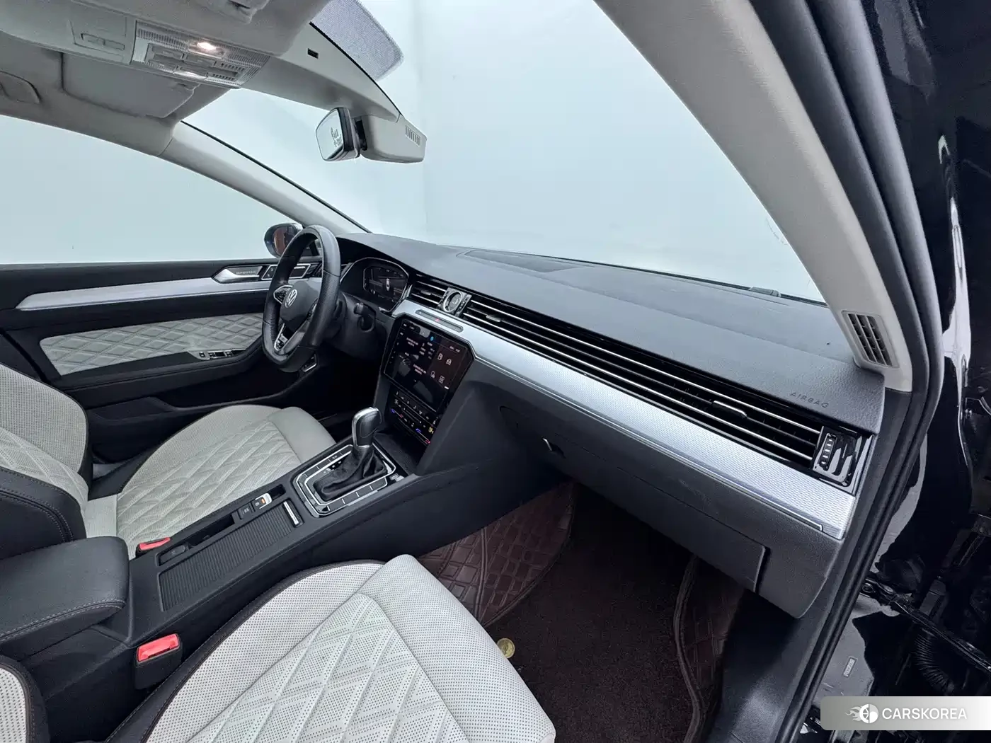 Volkswagen Magotan 2024 Черный из Китая, фото 6
