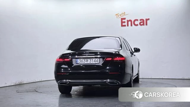 Mercedes-Benz E-Class W213 id 4231988 из Кореи 23