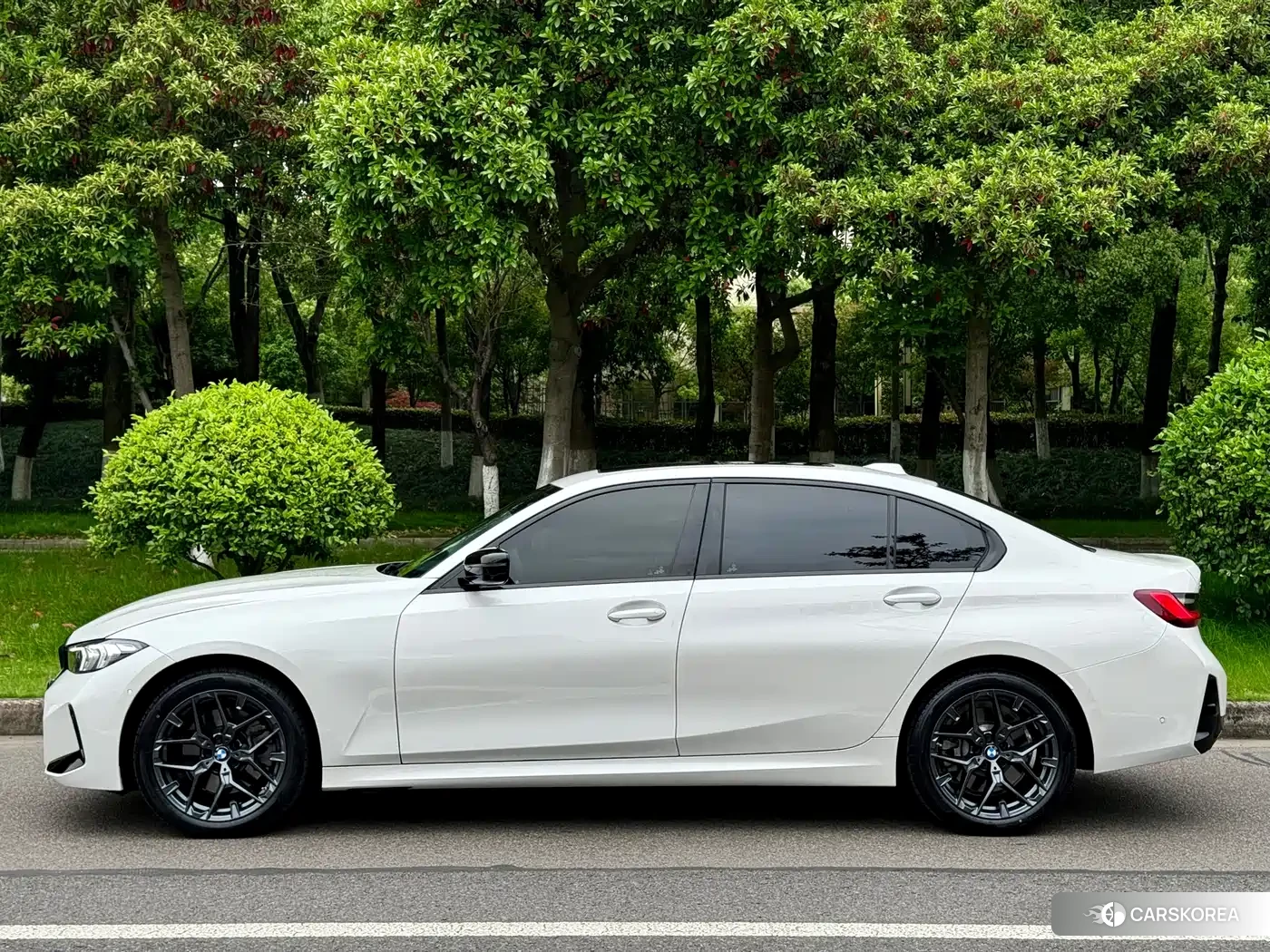 BMW 3 series 2024 Белый из Китая, фото 4