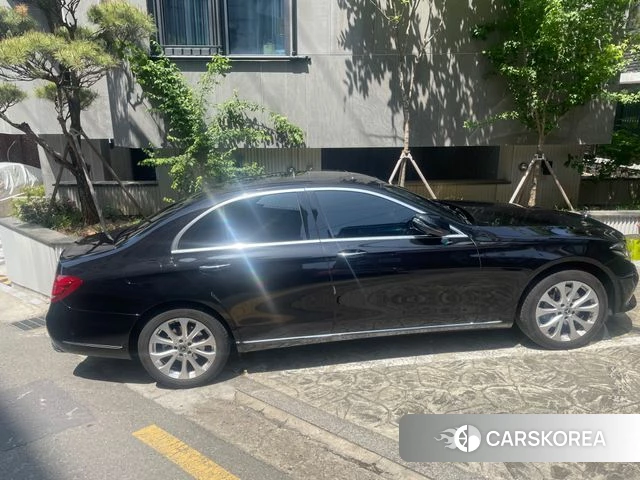 Mercedes-Benz E-Class W213 2018 Черный из Кореи, фото 3