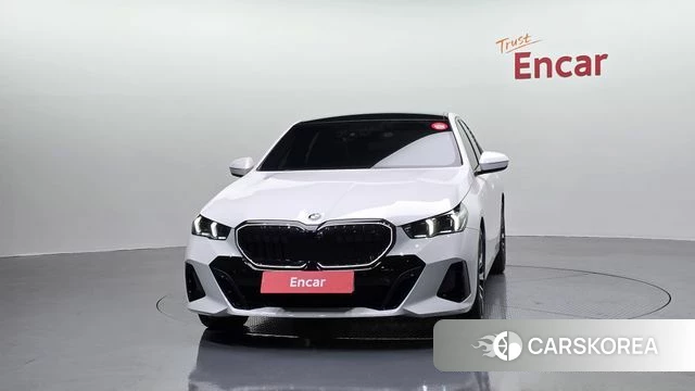 BMW 5 Series (G60) id 3863827 из Кореи 13