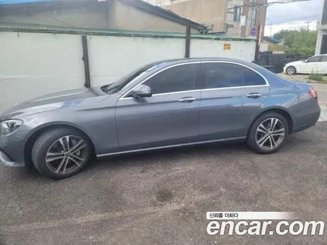 Mercedes-Benz E-Class W213 2021 Серебристо-серый из Кореи, фото 3