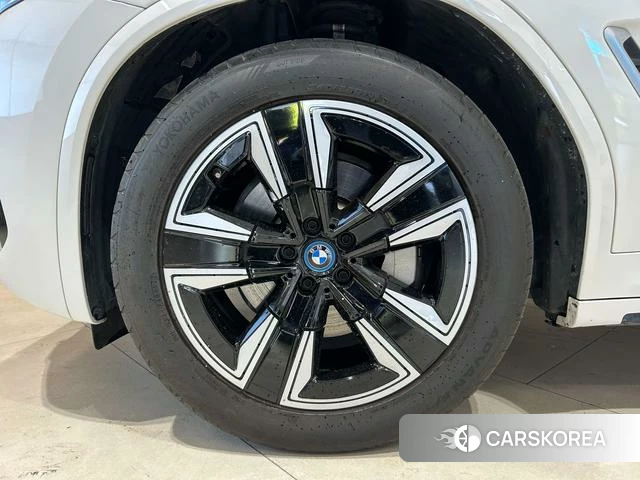BMW iX3 2022 Белый из Китая, фото 5