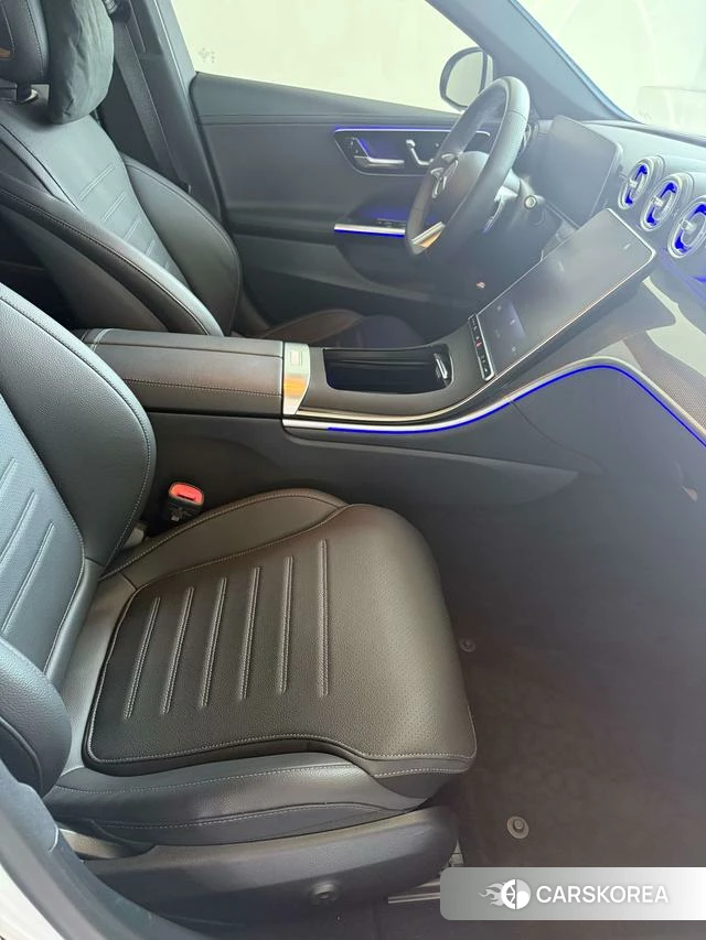 Mercedes-Benz Class C 2024 Белый из Китая, фото 3