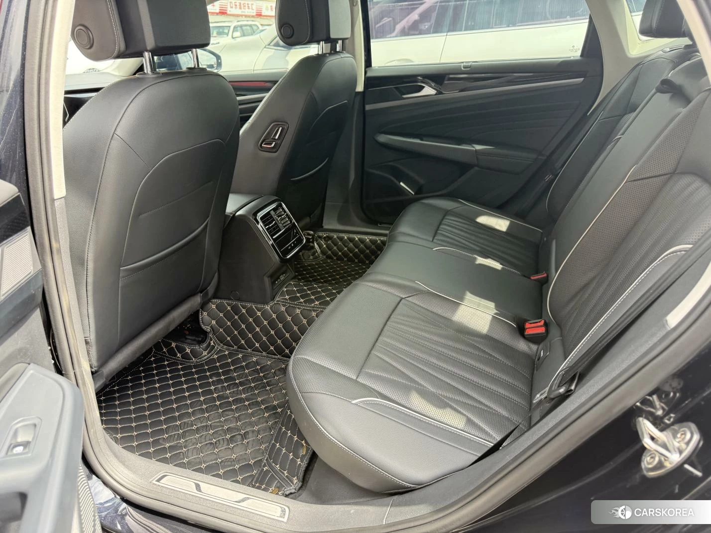 Volkswagen Passat id 4440960 из Китая 8