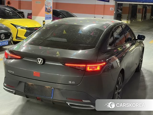 Chang'an Yidong 2024 Темно-серый из Китая, фото 3