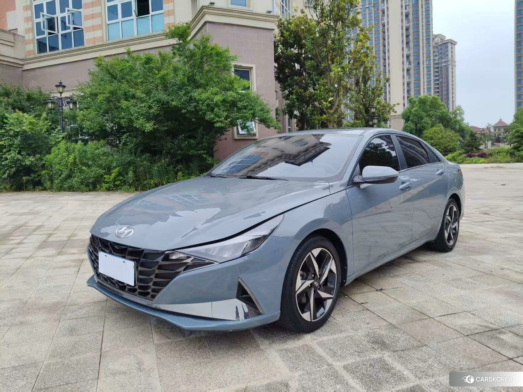 Hyundai Elantra 2022 Темно-серый из Китая, фото 3