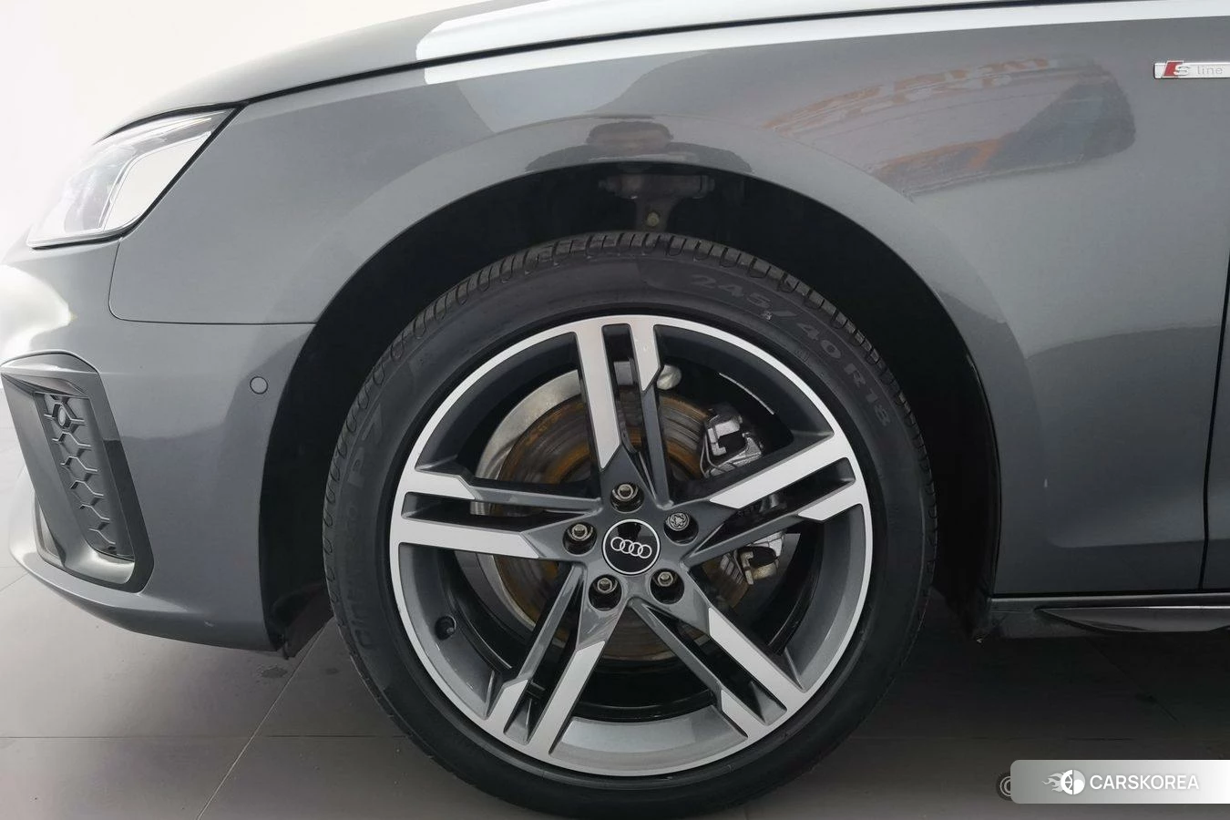 Audi A4L id 4512805 из Китая 17