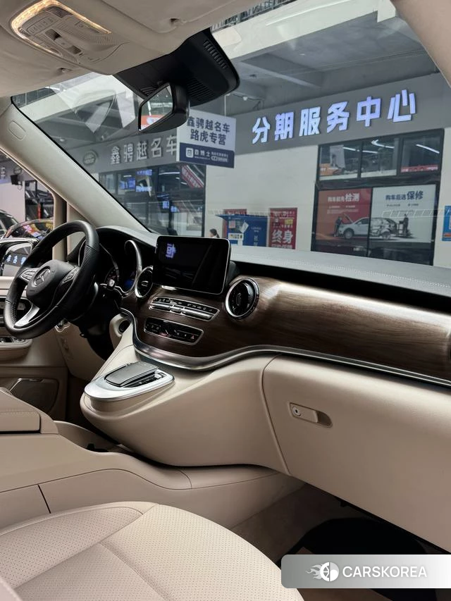 Mercedes-Benz V-class id 4259619 из Китая 9