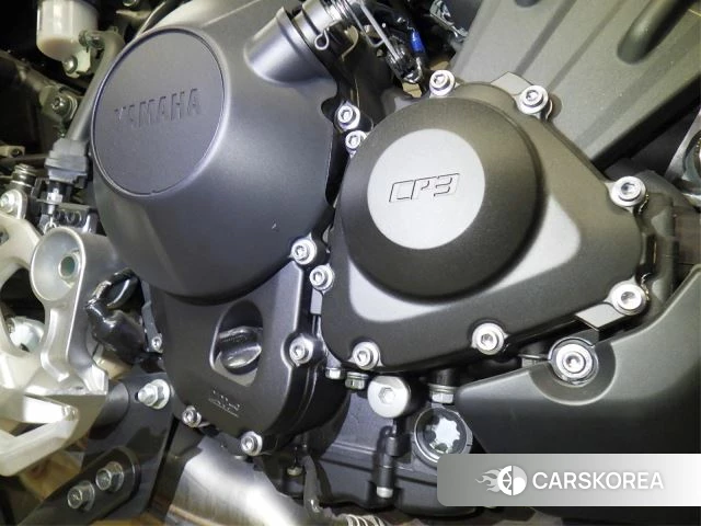 Engine photo