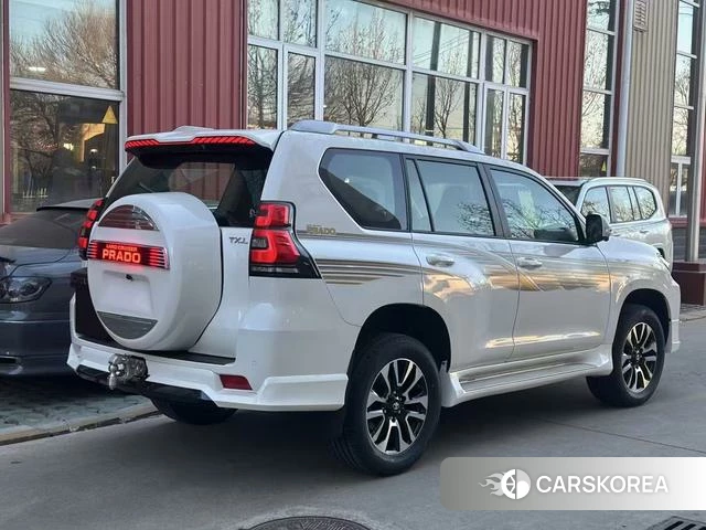 Toyota Prado (imported) 2023 Белый из Китая, фото 3