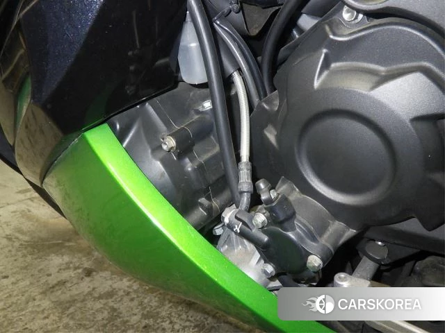 Engine photo