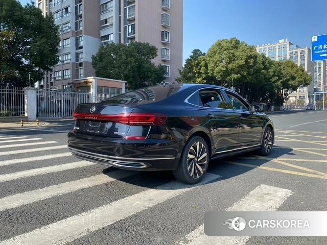 Volkswagen Passat 2023 Черный из Китая, фото 3
