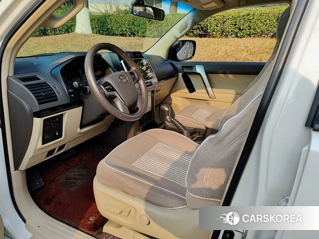 Toyota Prado (imported) 2023 Белый из Китая, фото 3