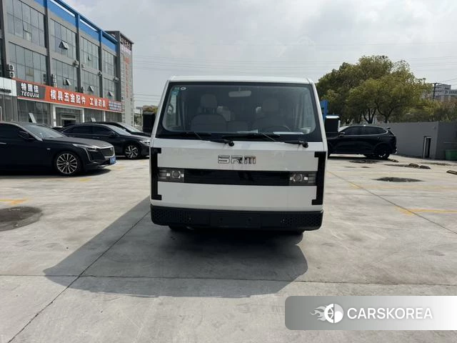 Xinyuan Automobile Xinyuan E3 2025 Белый из Китая, фото 3