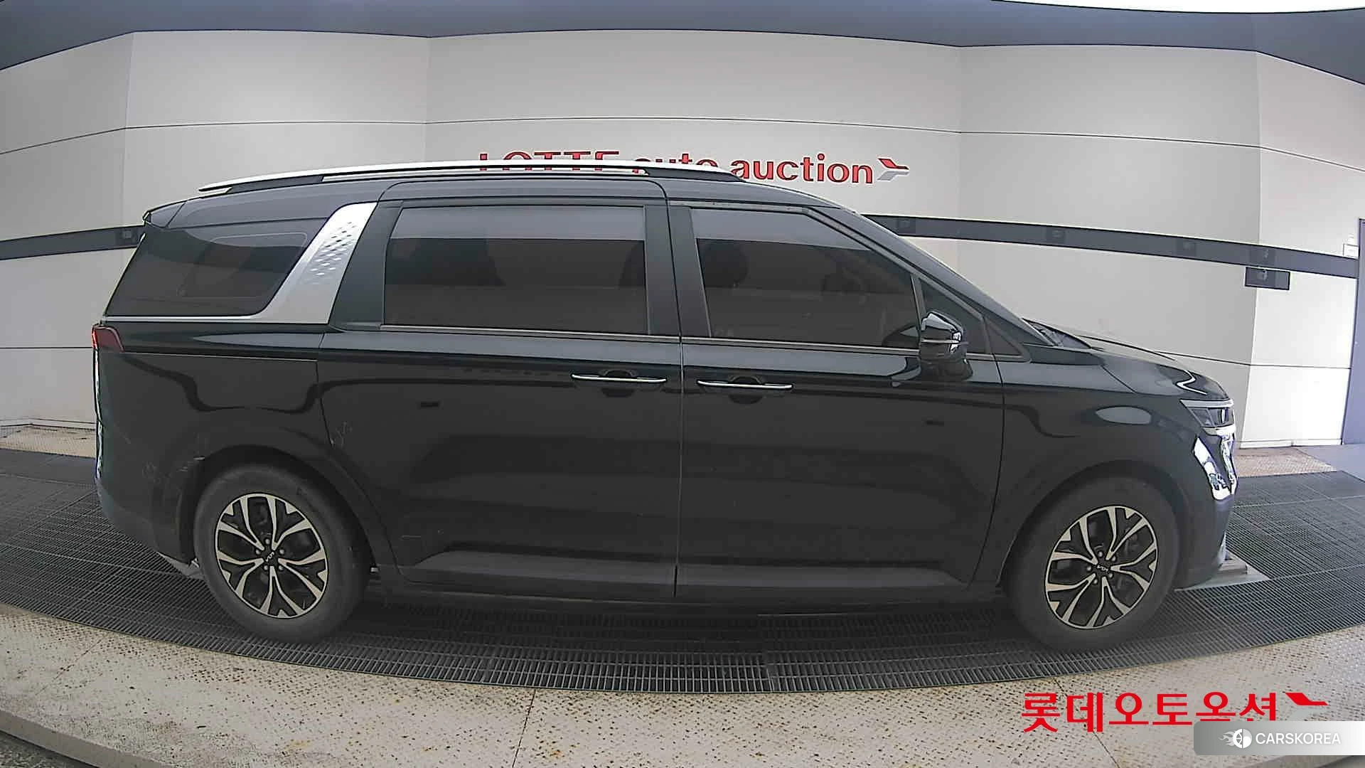 Kia Carnival id 4664328 из Кореи 23