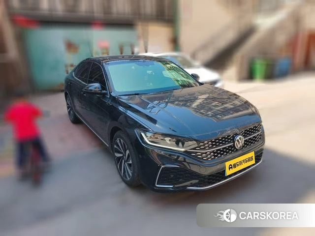 Volkswagen Passat 2022 Черный из Китая, фото 3