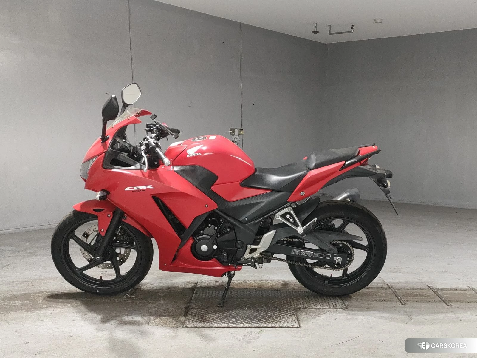 Проданный Honda CBR250R id 3947048 из Японии, фото 3