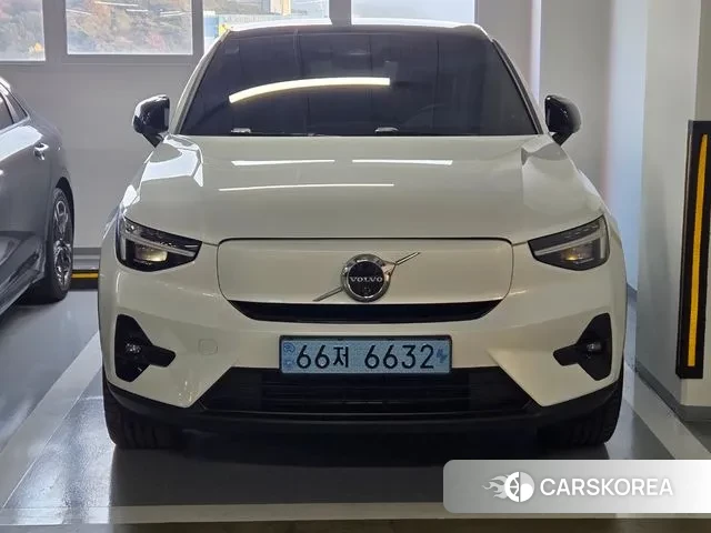 Volvo C40 Richards 2024 Белый из Кореи, фото 3