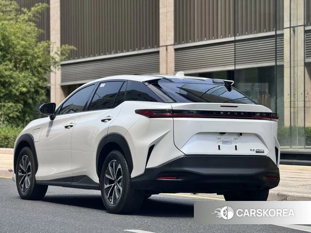 Lexus RZ id 4298350 из Китая 23