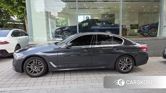 BMW 5 Series (G30) id 3060234 из Кореи 8