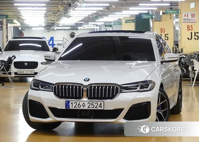 BMW 5 Series (G30) id 3426660 из Кореи 13