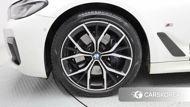 BMW 5 Series (G30) id 3898691 из Кореи 13