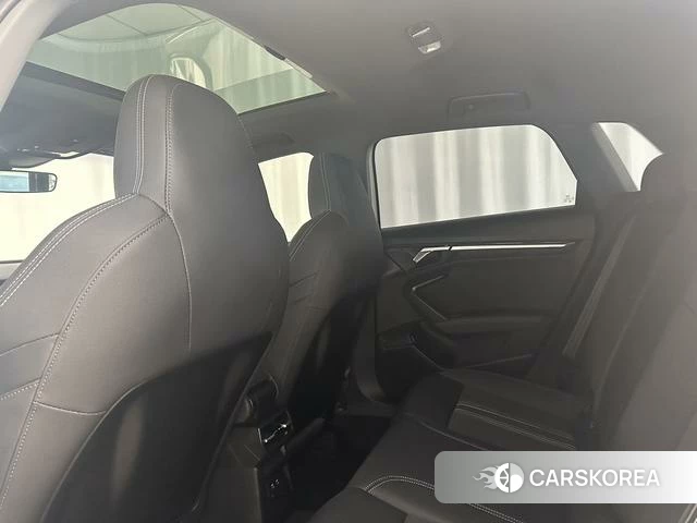 Audi A3 2023 Белый из Китая, фото 3