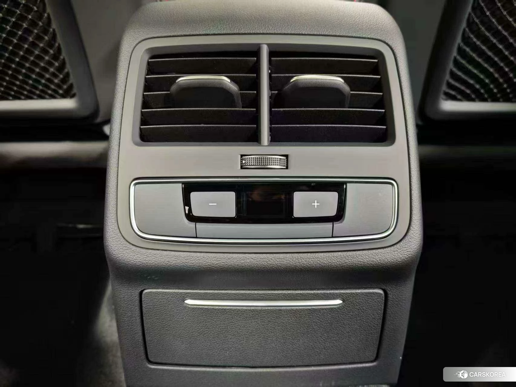 Audi A4L id 4467571 из Китая 10