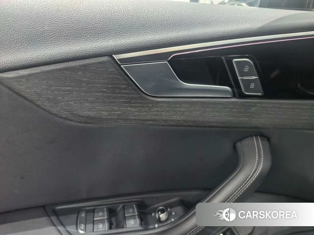 Audi A4L id 3939532 из Китая 12