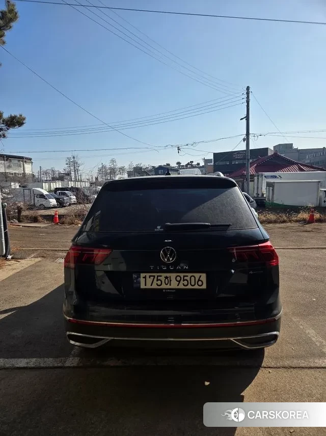 Volkswagen Tiguan second Generation 2023 Синий из Кореи, фото 3