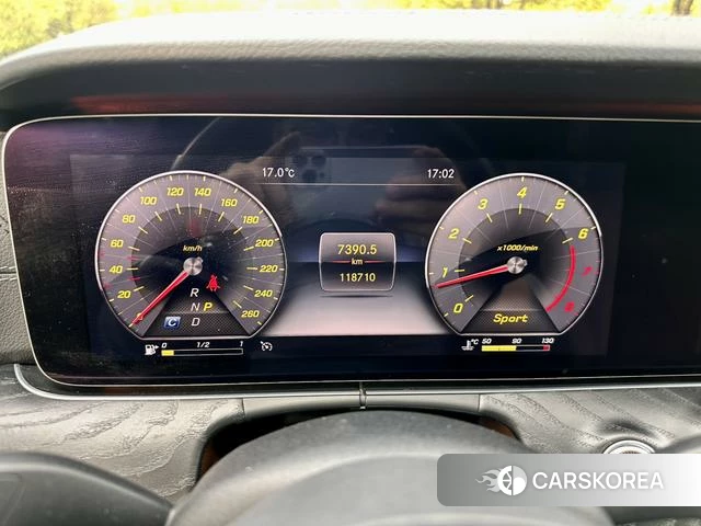 Mercedes-Benz E-class id 4219985 из Китая 17