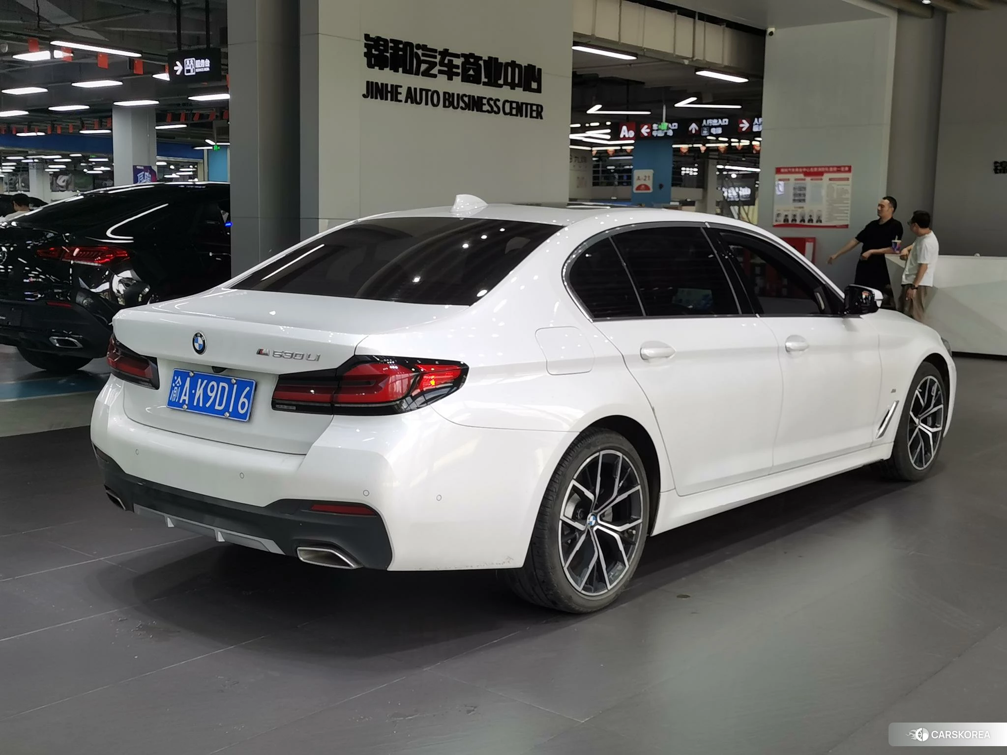 BMW 5 series 2020 Белый из Китая, фото 3