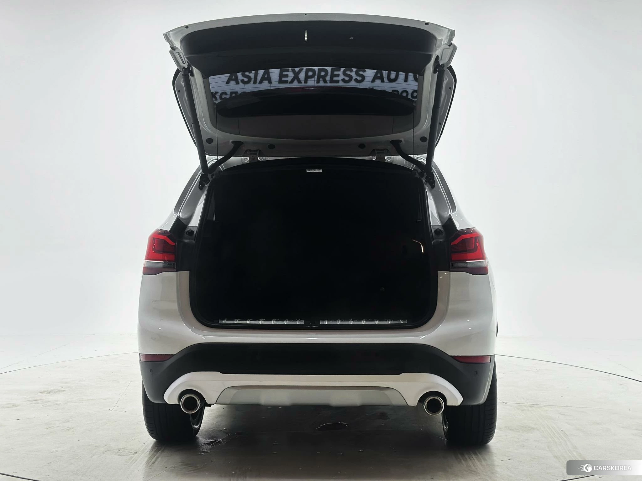 BMW X1 id 4513508 из Китая 17