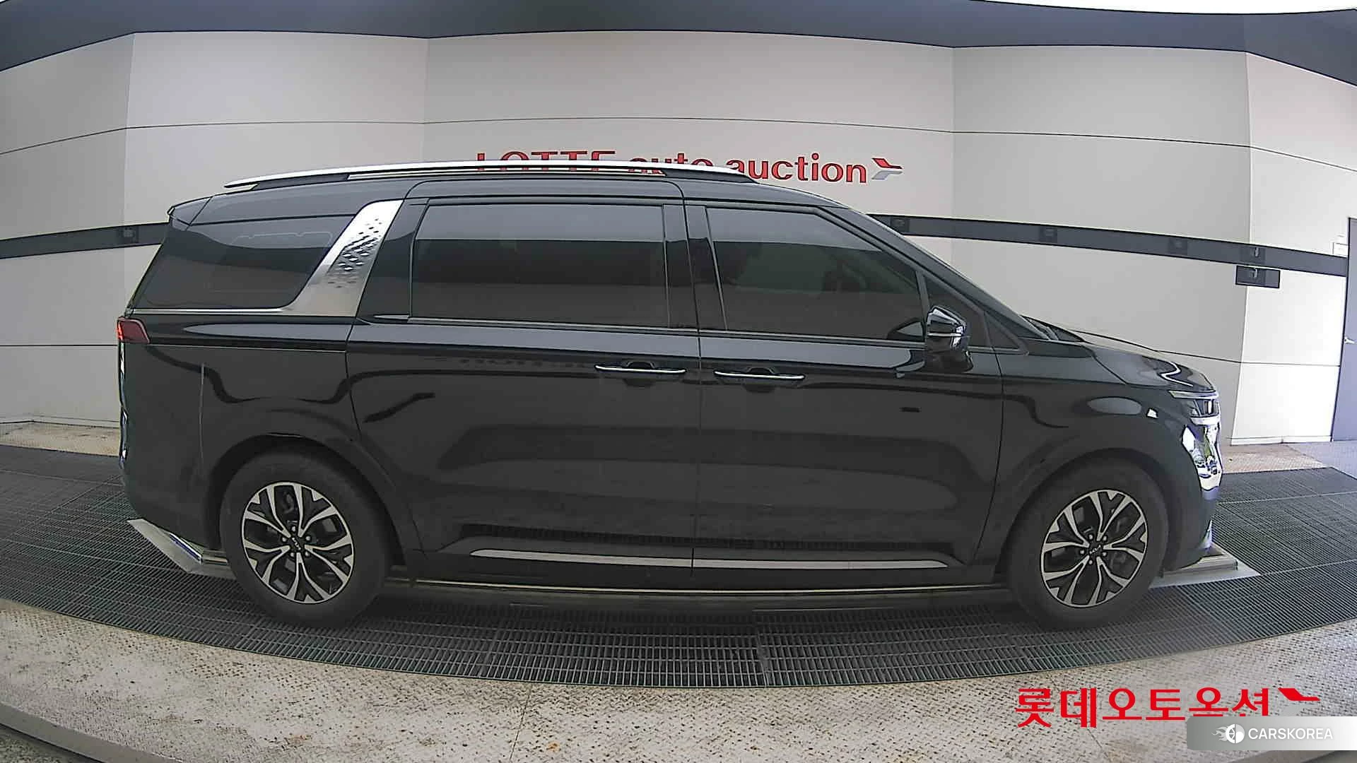 Kia Carnival id 4289596 из Кореи 23