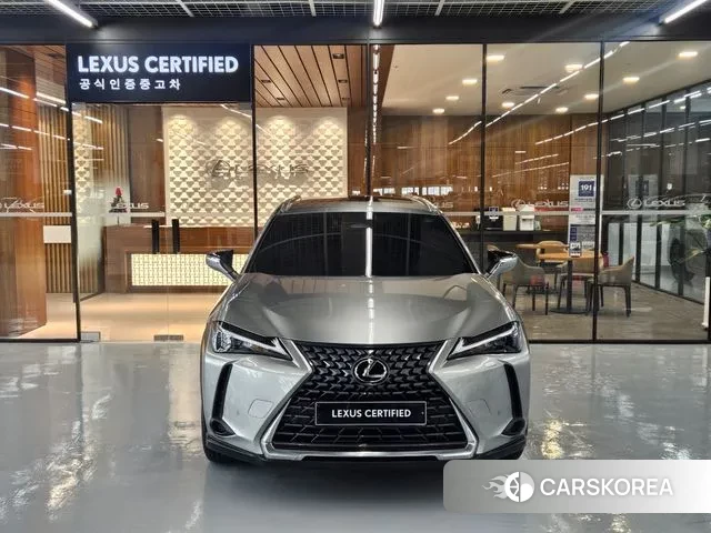 Lexus UX300h id 3619822 из Кореи 11