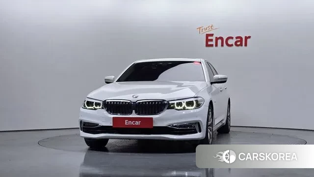 BMW 5 Series (G30) id 3742623 из Кореи 13