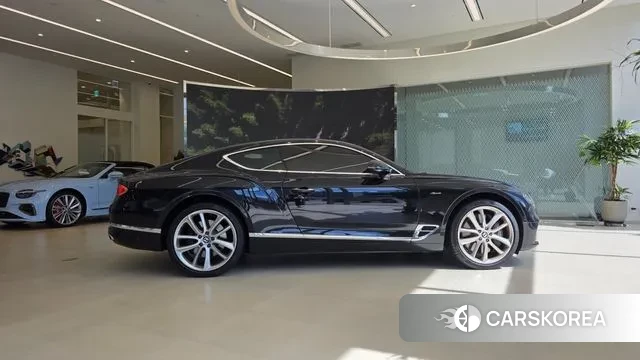 Bentley Continental GT 3rd Generation 2023 Черный из Кореи, фото 5