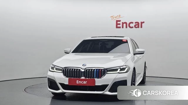 BMW 5 Series (G30) id 4408641 из Кореи 23