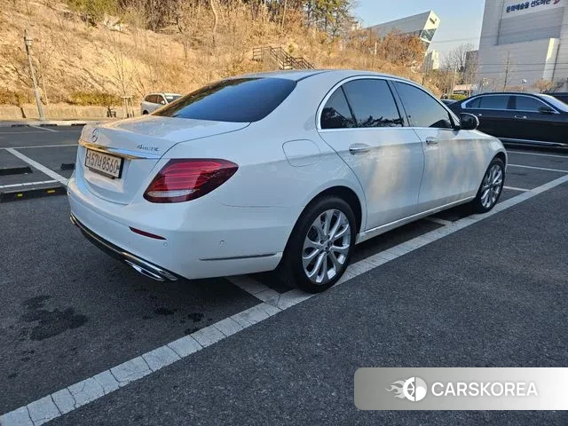 Mercedes-Benz E-Class W213 2020 Белый из Кореи, фото 5