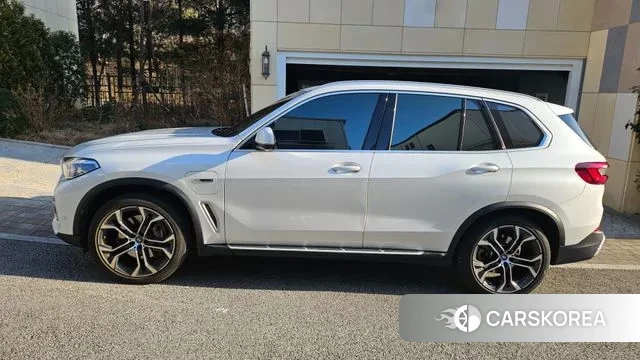 BMW X5 (G05) 2023 Белый из Кореи, фото 3