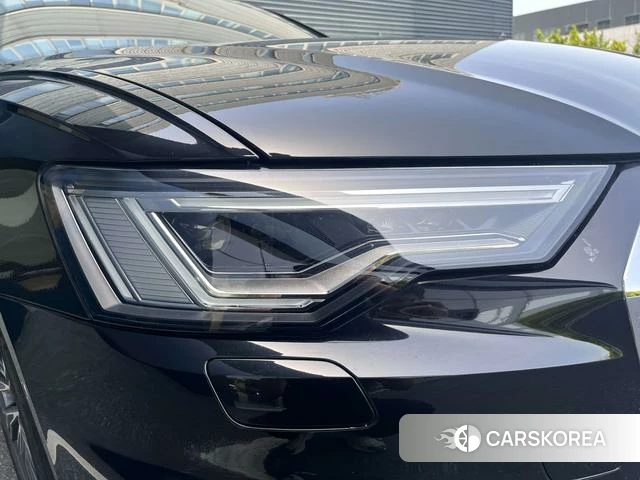 Audi A6L id 4206982 из Китая 9