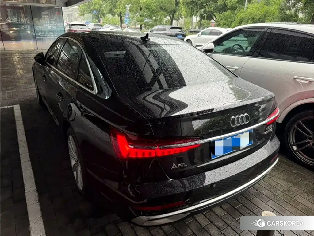 Audi A6L 2023 Черный из Китая, фото 3